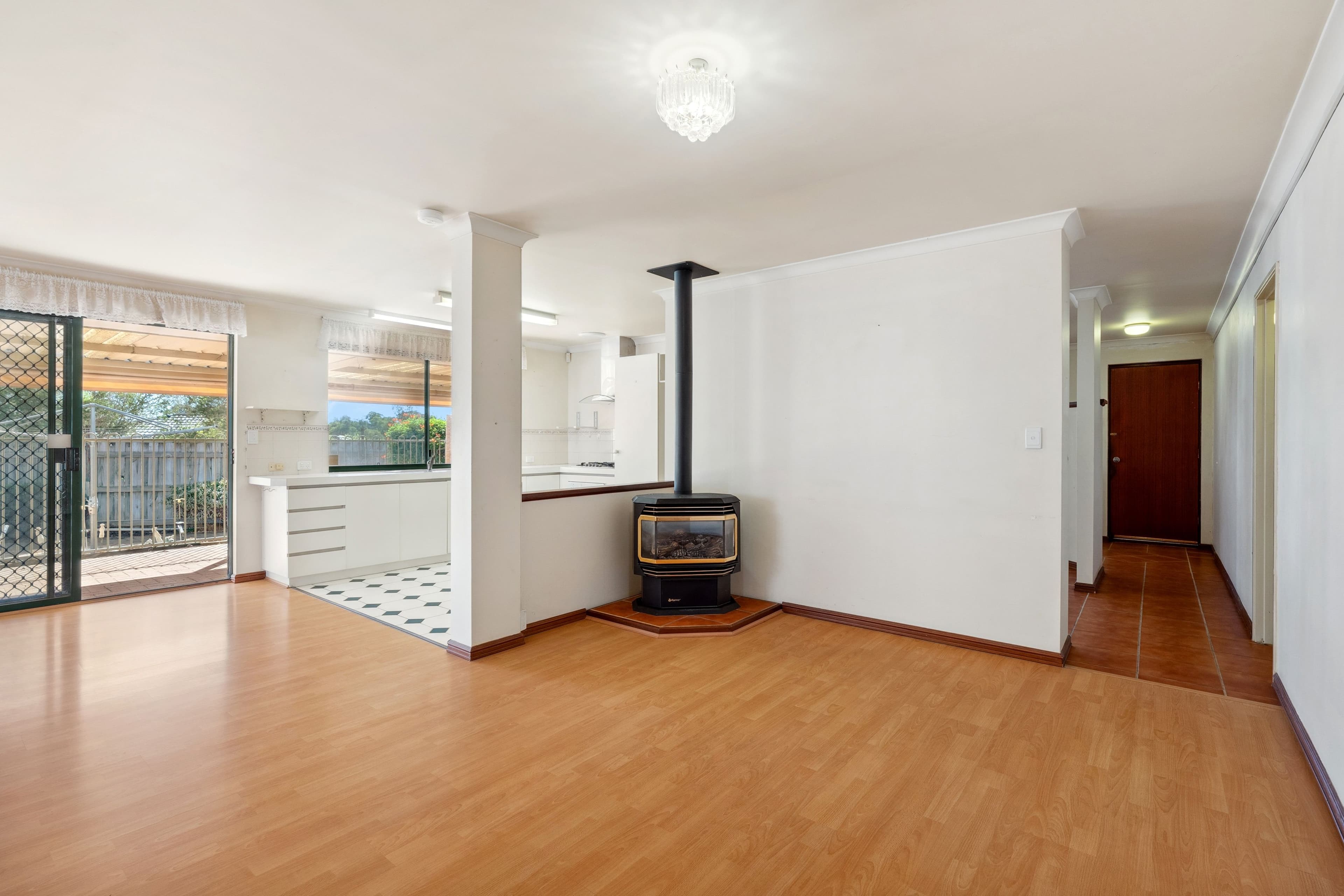 7 Gotland Court, Stratton WA 6056, Stratton - Image 1