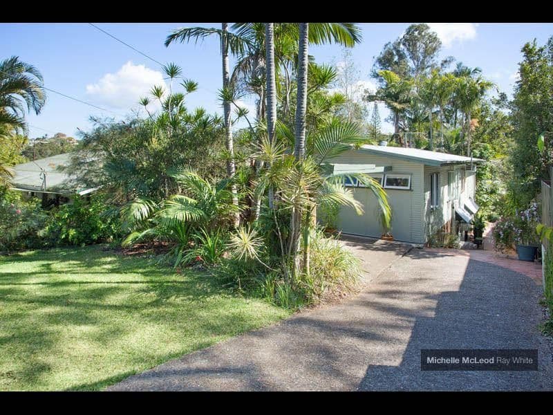 39 Henry Street, CHAPEL HILL QLD 4069, Chapel Hill - Thumbnail 2