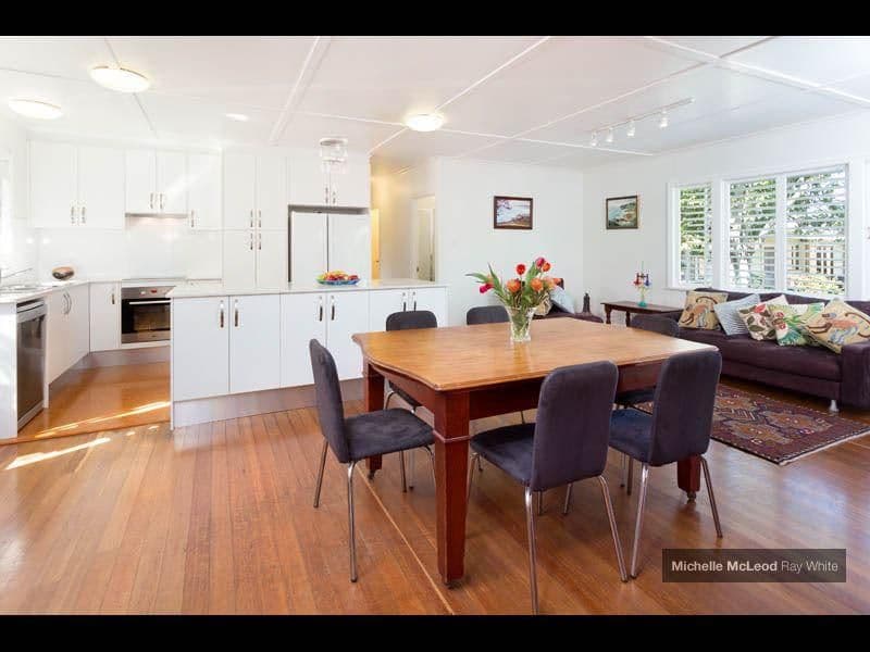 39 Henry Street, CHAPEL HILL QLD 4069, Chapel Hill - Thumbnail 3