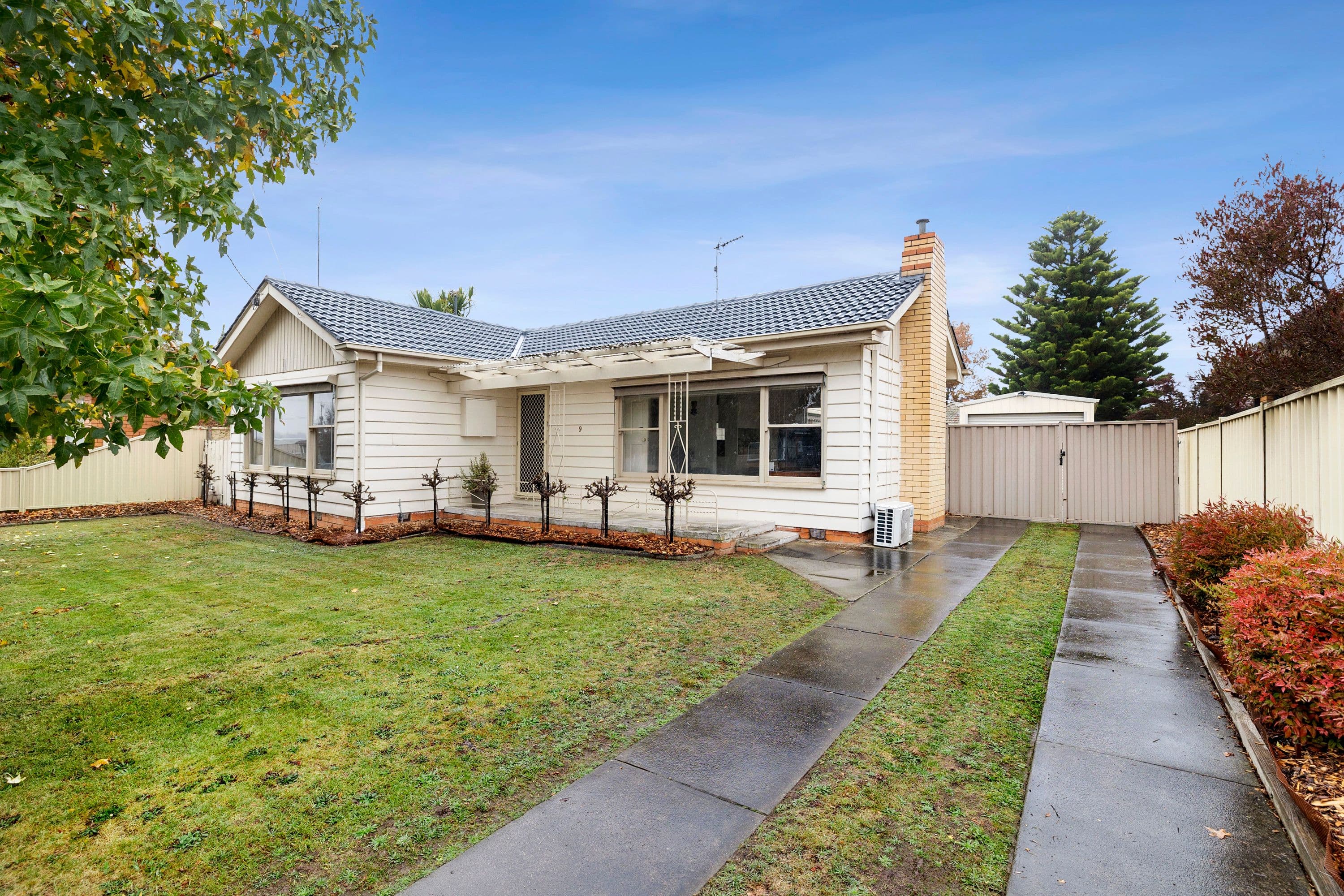 9 Pauls Crescent, Wendouree VIC 3355, Wendouree - Image 1