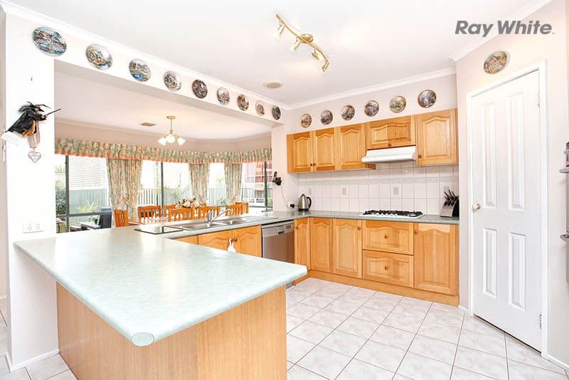 16 Ocean Grove, SEABROOK VIC 3028, Seabrook - Thumbnail 2