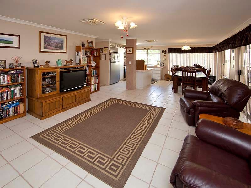 32 Edwards Entrance, STRATTON WA 6056, Stratton - Thumbnail 3