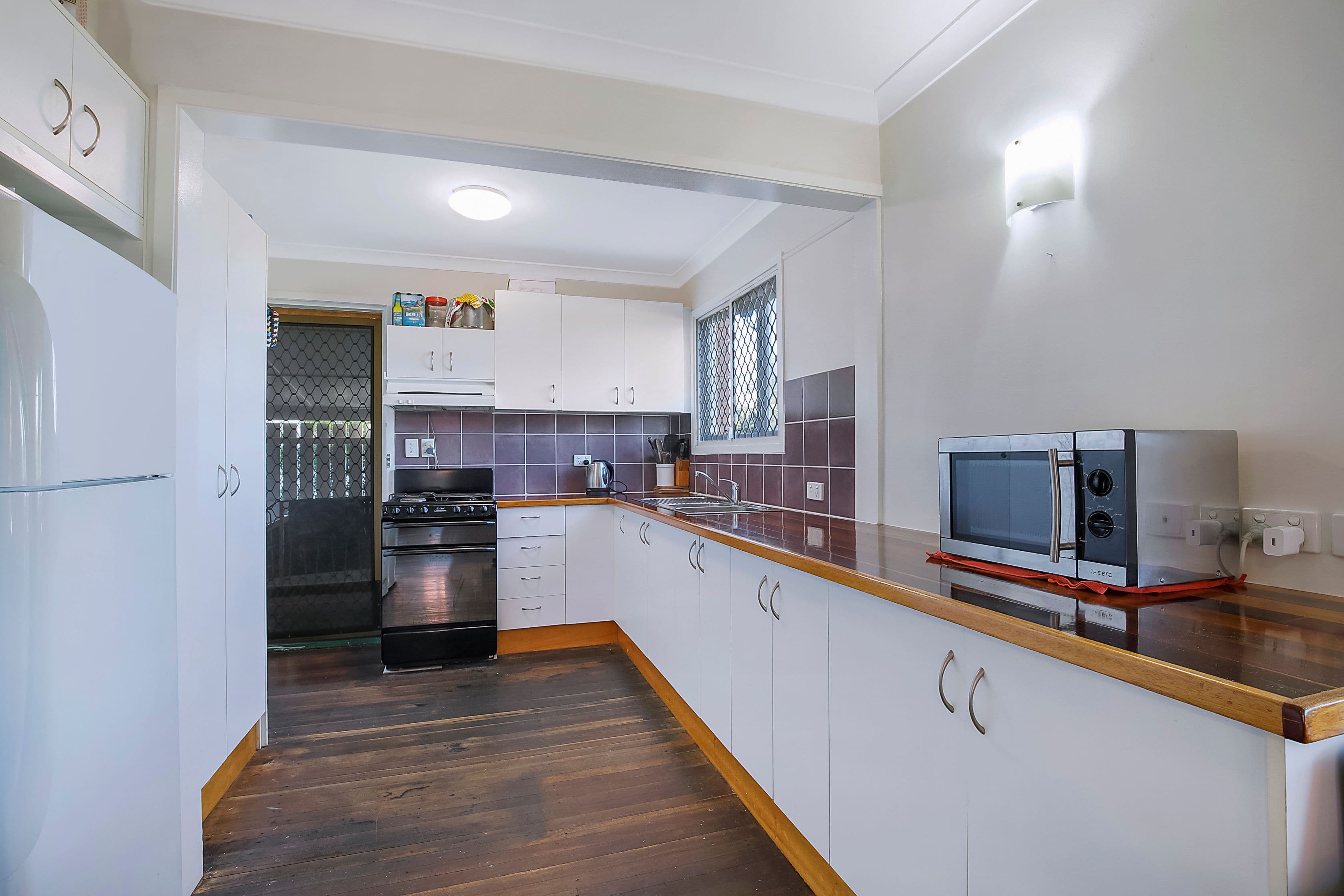 360 Webster Road, Stafford Heights QLD 4053, Stafford Heights - Thumbnail 3