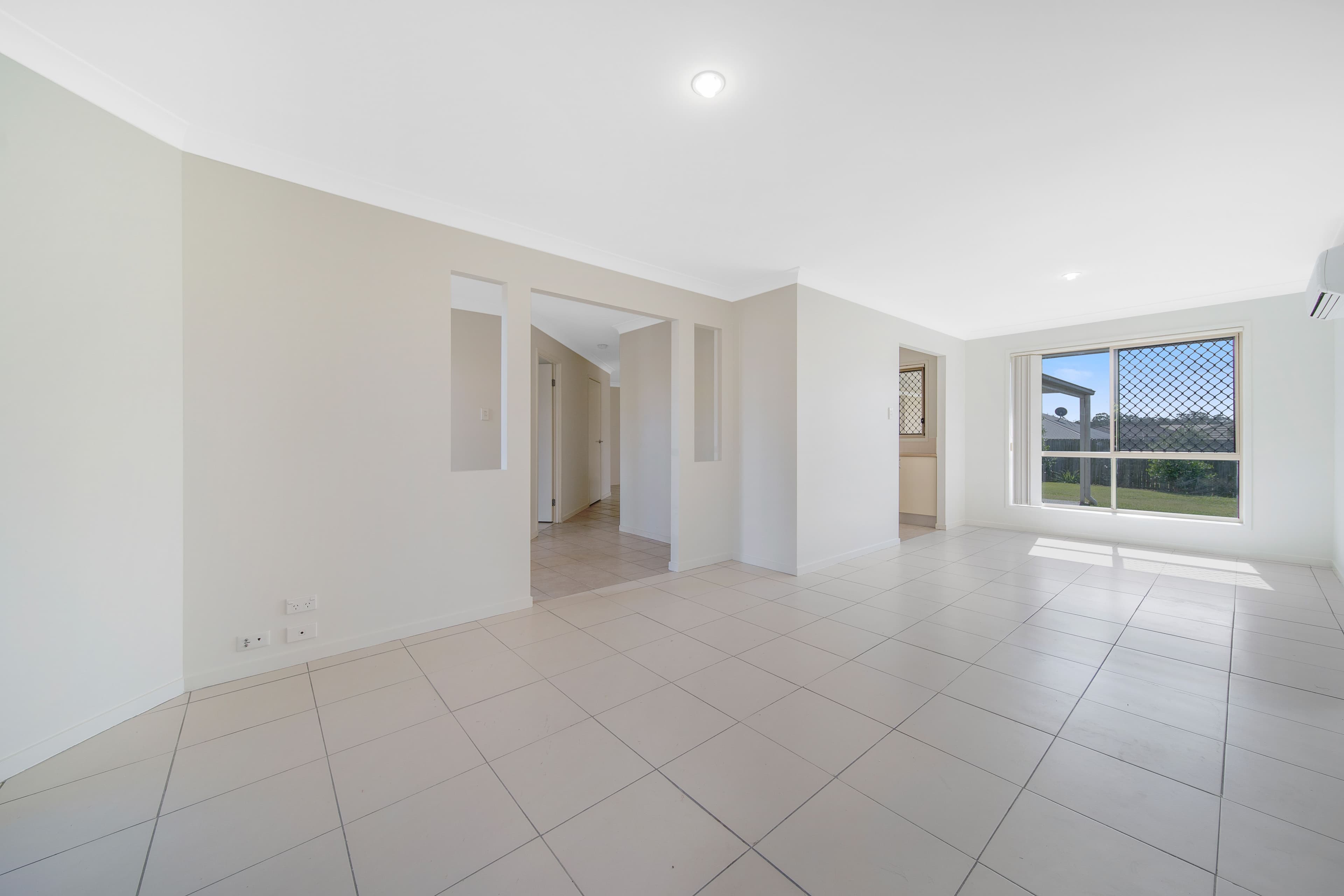 19 Webcke Avenue, Crestmead QLD 4132, Crestmead - Thumbnail 3