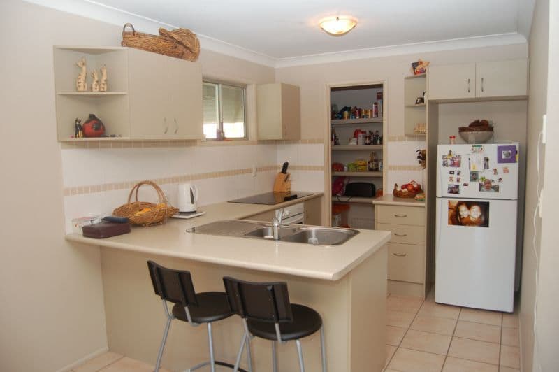 11 Melbury Street, BROWNS PLAINS QLD 4118, Browns Plains - Thumbnail 2