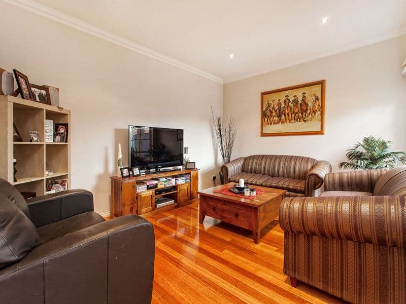 16 Schulz Street, BENTLEIGH EAST VIC 3165, Bentleigh East - Thumbnail 2