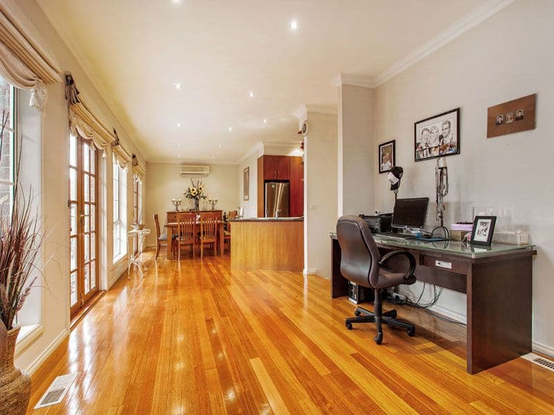 16 Schulz Street, BENTLEIGH EAST VIC 3165, Bentleigh East - Thumbnail 3