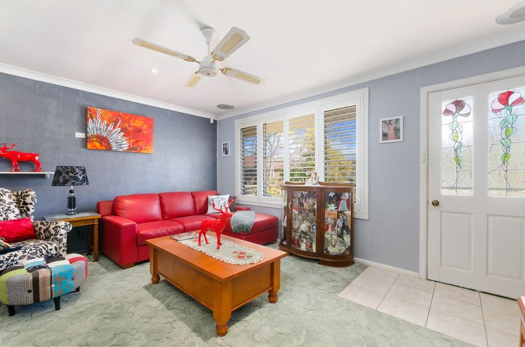 91 Blackman Parade, Unanderra - Thumbnail 3