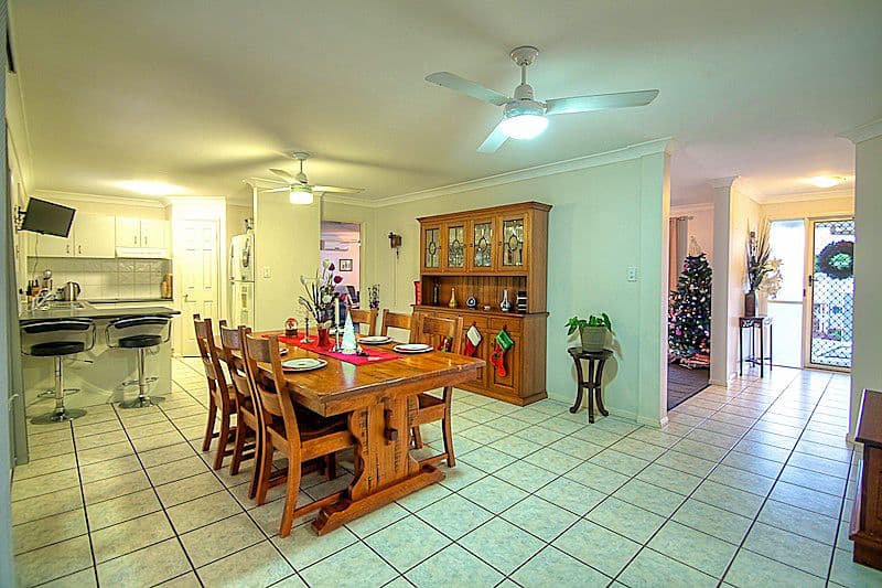 35 Skinner Crescent, Silkstone QLD 4304, Silkstone - Thumbnail 3