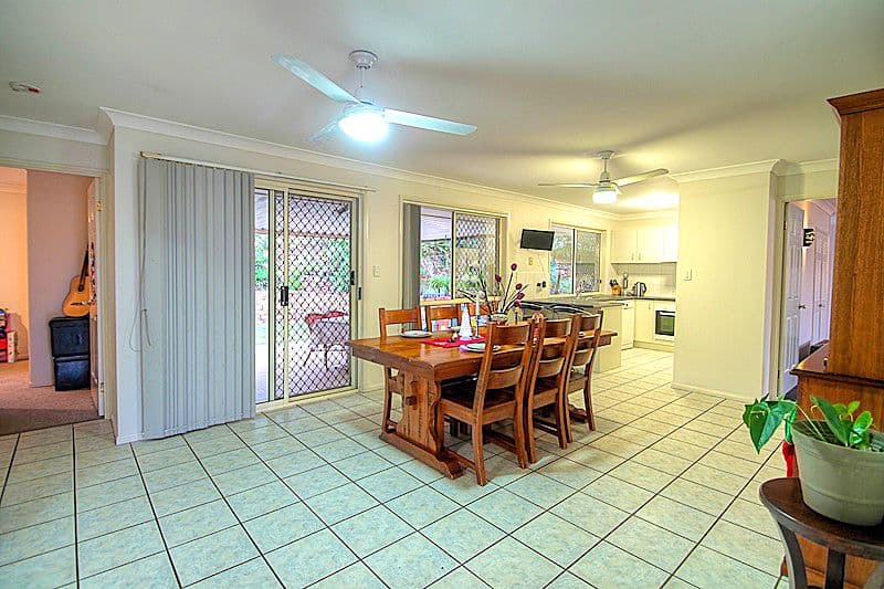 35 Skinner Crescent, Silkstone QLD 4304, Silkstone - Thumbnail 4