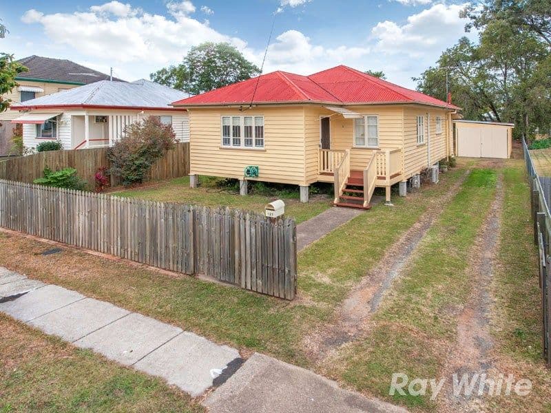 121 Glen Holm Street, MITCHELTON QLD 4053, Mitchelton - Thumbnail 2