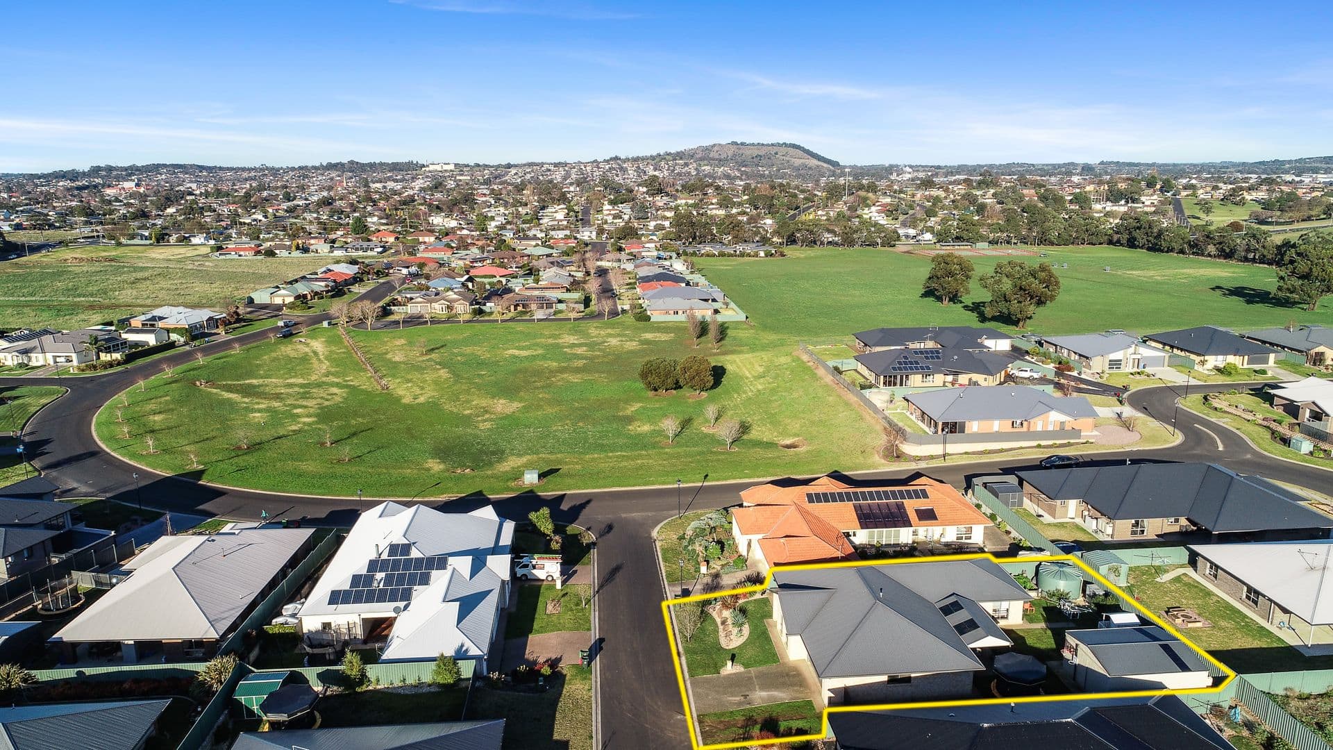3 Stuart Court, Mount Gambier SA 5290, Mount Gambier - Thumbnail 2