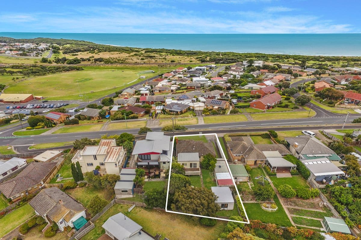 48 Nicholson Street, Warrnambool VIC 3280, Warrnambool - Thumbnail 2