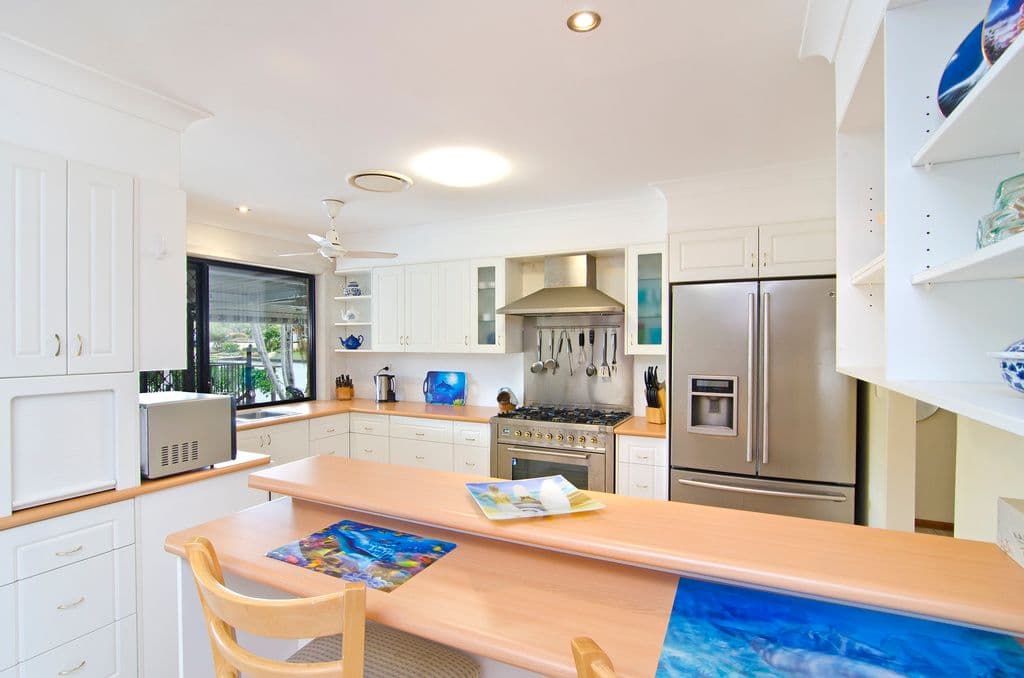 141 Currumbin Creek Road, CURRUMBIN WATERS QLD 4223, Currumbin Waters - Thumbnail 2