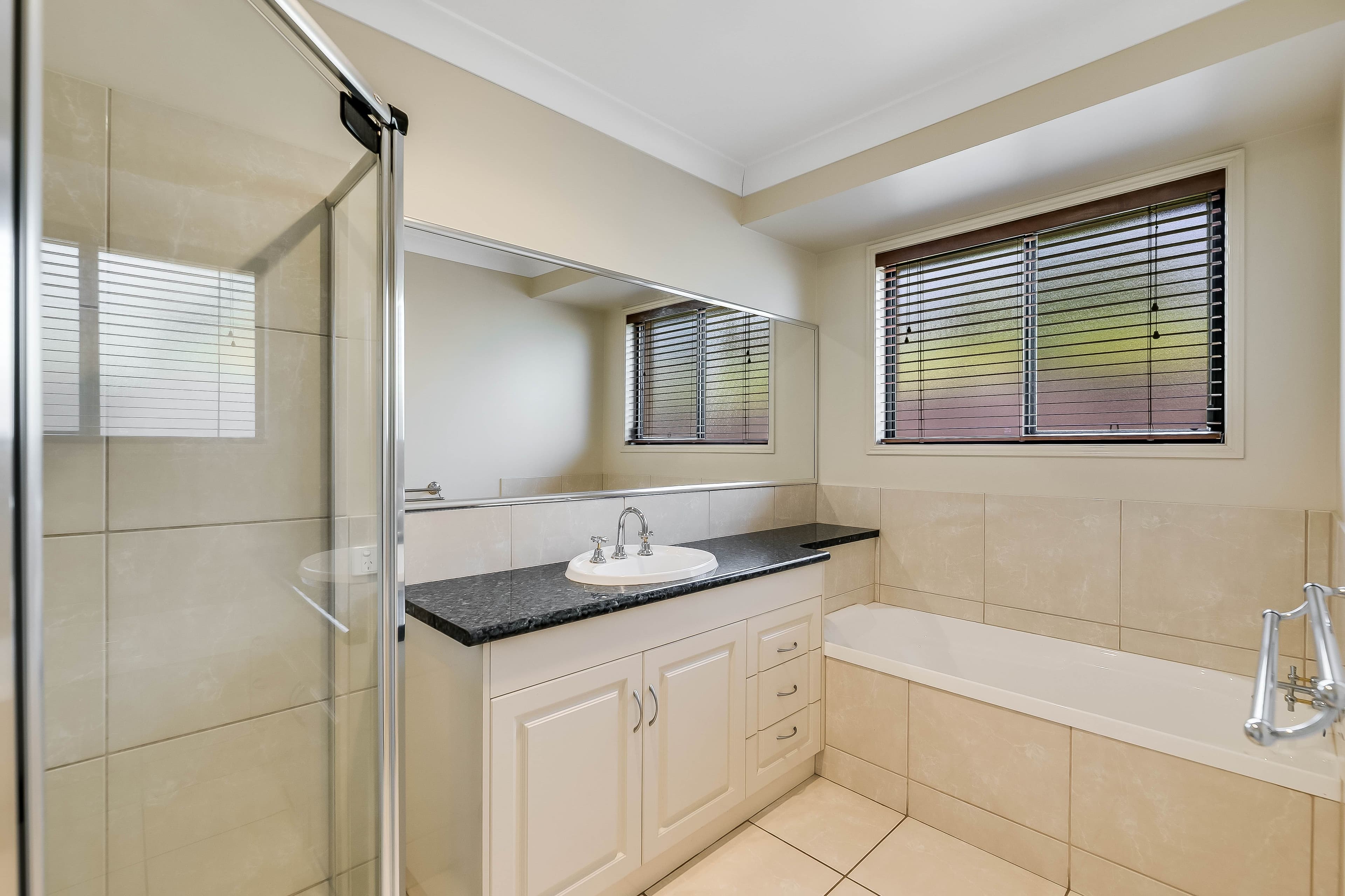 323 Ramsay Street, Middle Ridge QLD 4350, Middle Ridge - Thumbnail 8