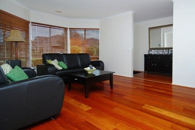 30 Cheviot Drive, MILL PARK VIC 3082, Mill Park - Thumbnail 3