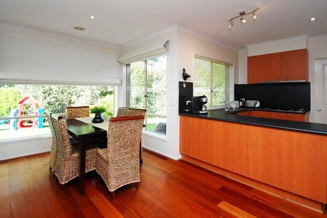 30 Cheviot Drive, MILL PARK VIC 3082, Mill Park - Thumbnail 4