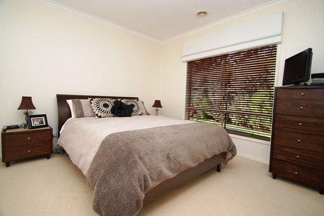 30 Cheviot Drive, MILL PARK VIC 3082, Mill Park - Thumbnail 6