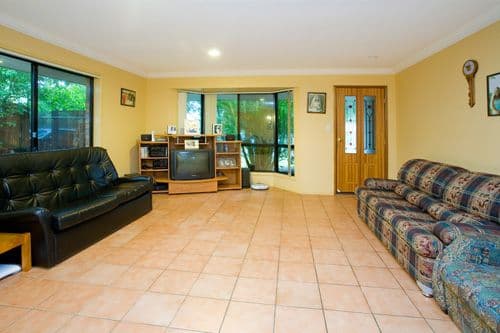 46 St James Street, FOREST LAKE QLD 4078, Forest Lake - Thumbnail 2