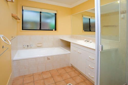46 St James Street, FOREST LAKE QLD 4078, Forest Lake - Thumbnail 5