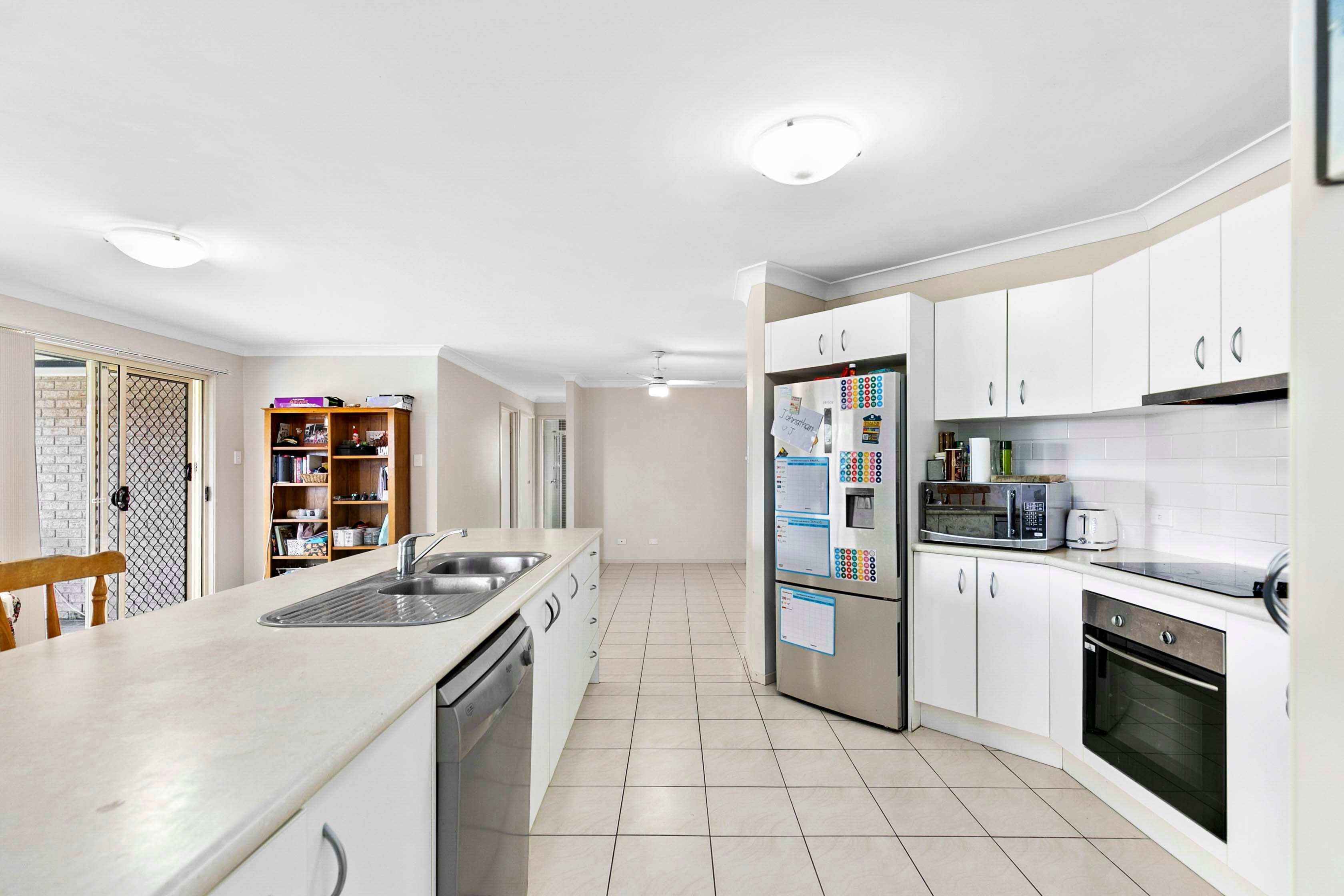 14 Peat Court, Nikenbah QLD 4655, Nikenbah - Thumbnail 5