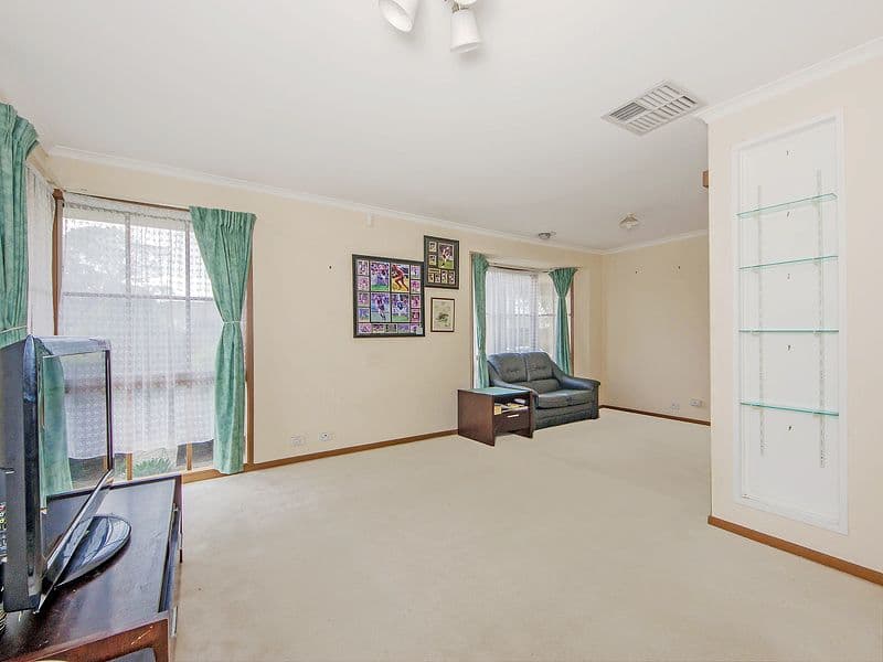 27 GOLDEN SQUARE Crescent, HOPPERS CROSSING VIC 3029, Hoppers Crossing - Thumbnail 4