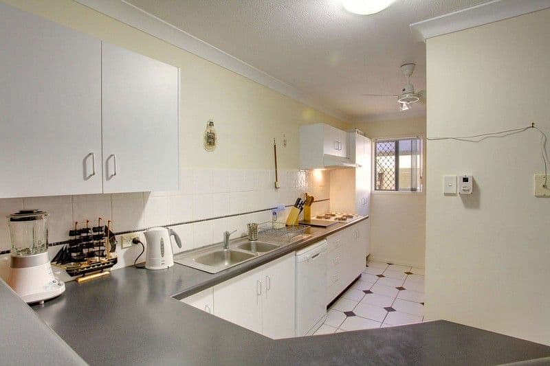78 Mitchell Street, NORTH WARD QLD 4810, North Ward - Thumbnail 2