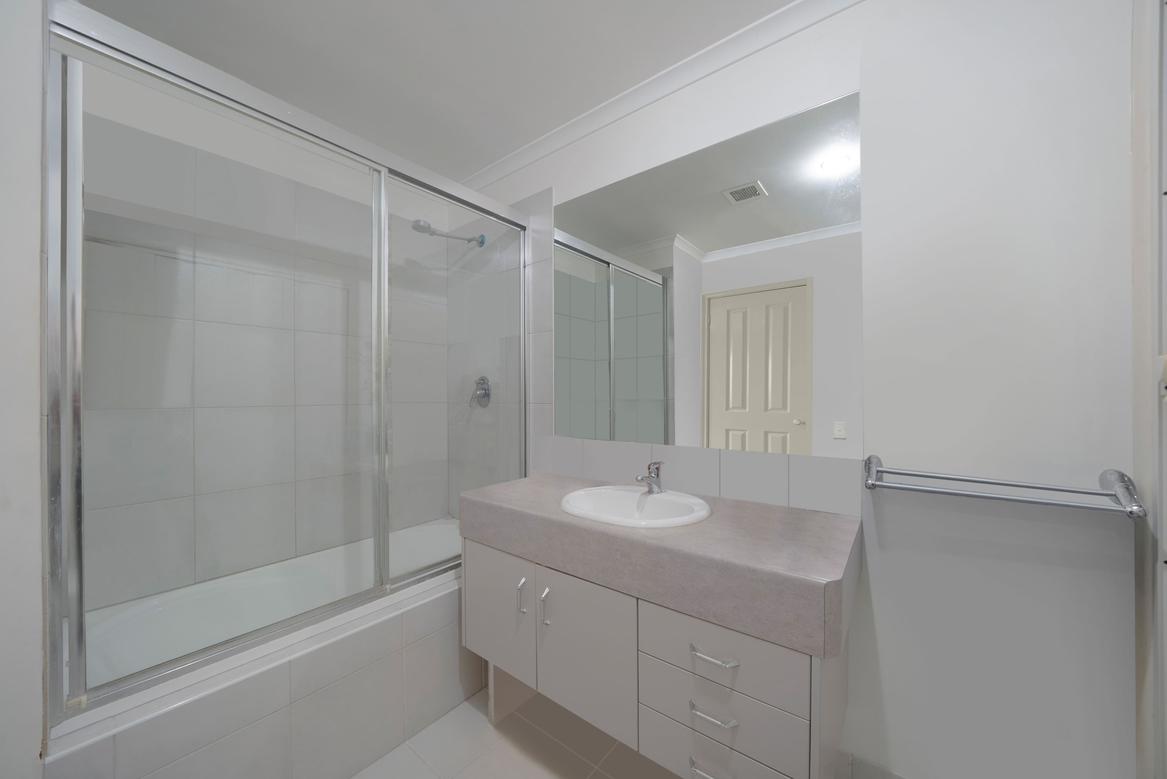 82 Oxley Avenue, Woody Point QLD 4019, Woody Point - Thumbnail 6