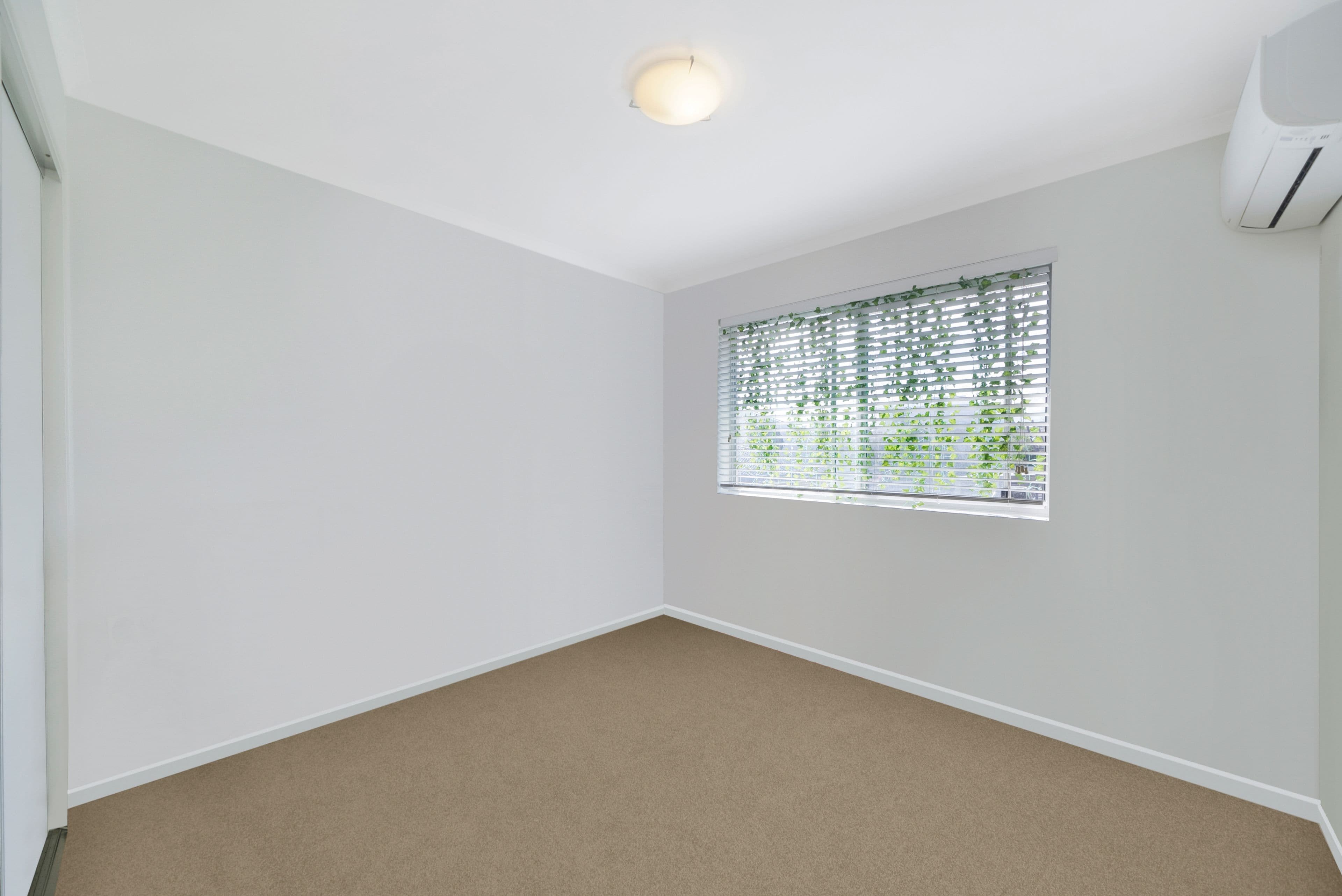 82 Oxley Avenue, Woody Point QLD 4019, Woody Point - Thumbnail 7