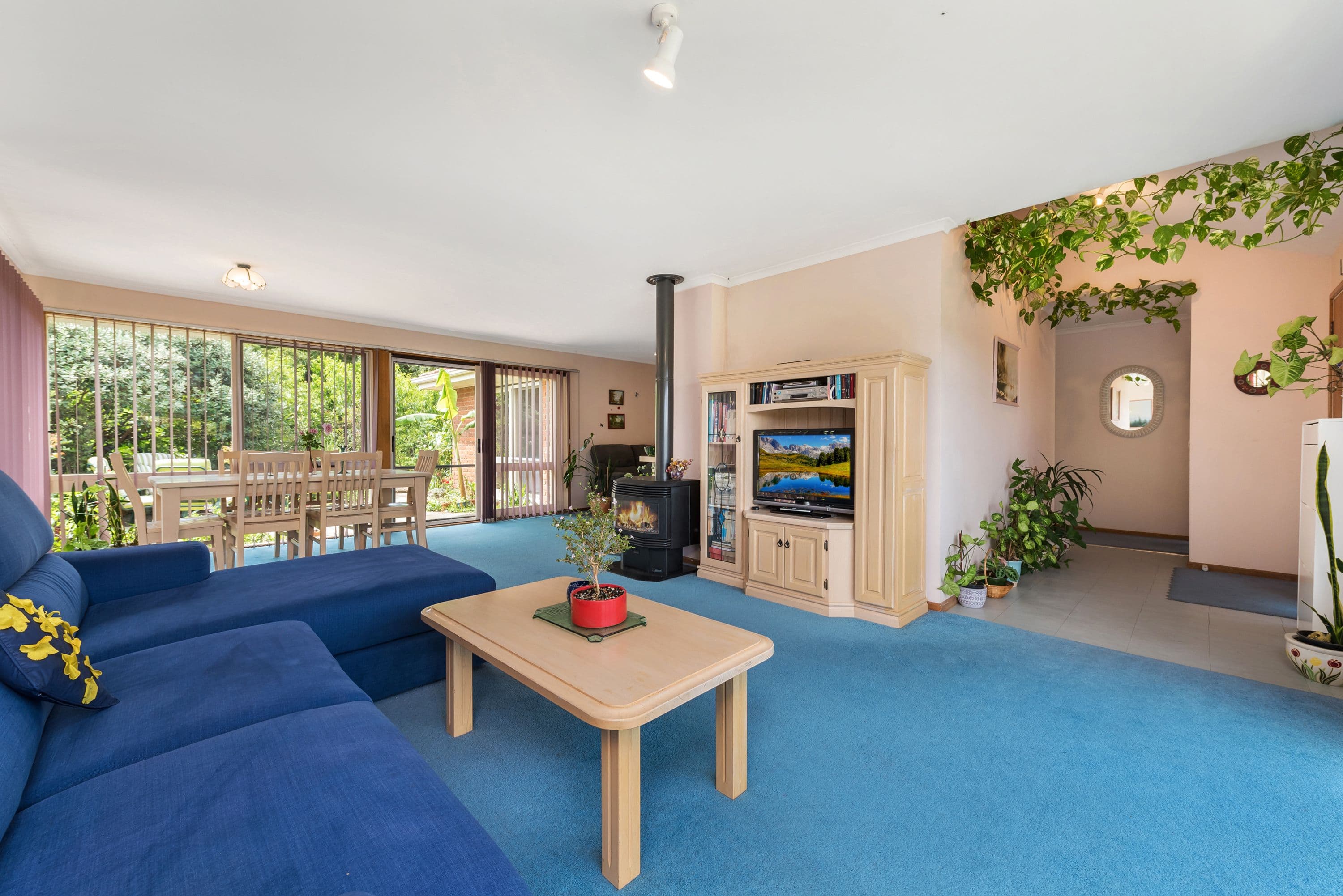 112 Dandelion Drive, Rowville VIC 3178, Rowville - Thumbnail 2