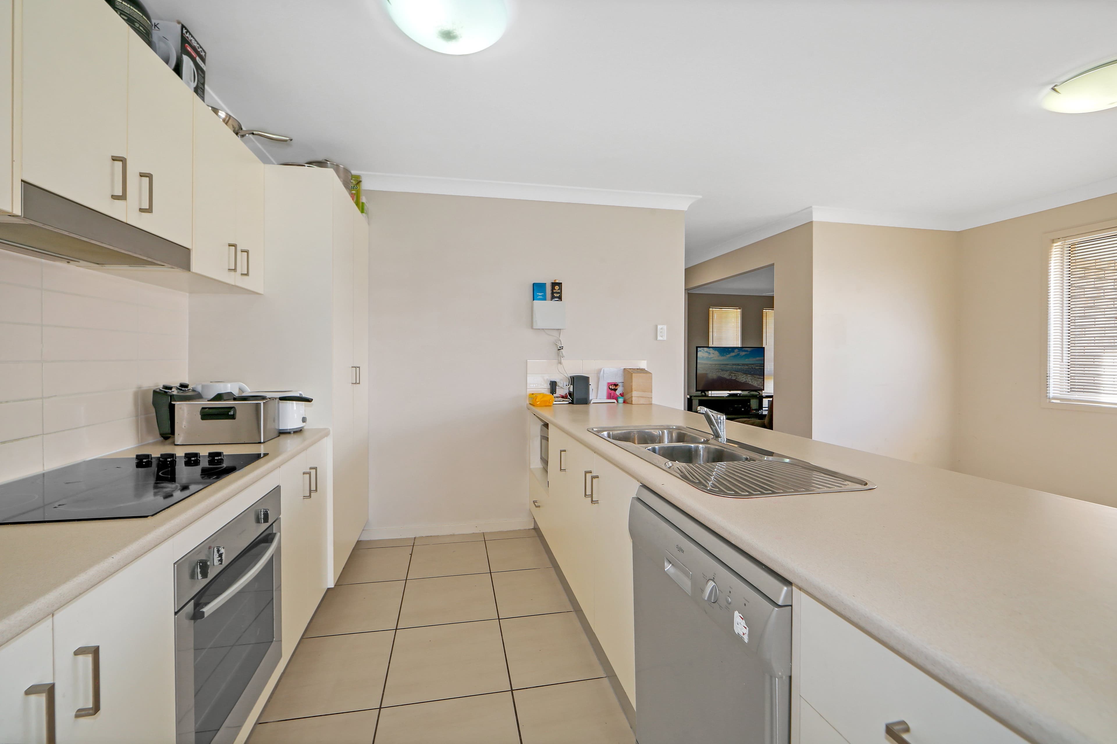 60 Neville Drive, Branyan QLD 4670, Branyan - Thumbnail 2