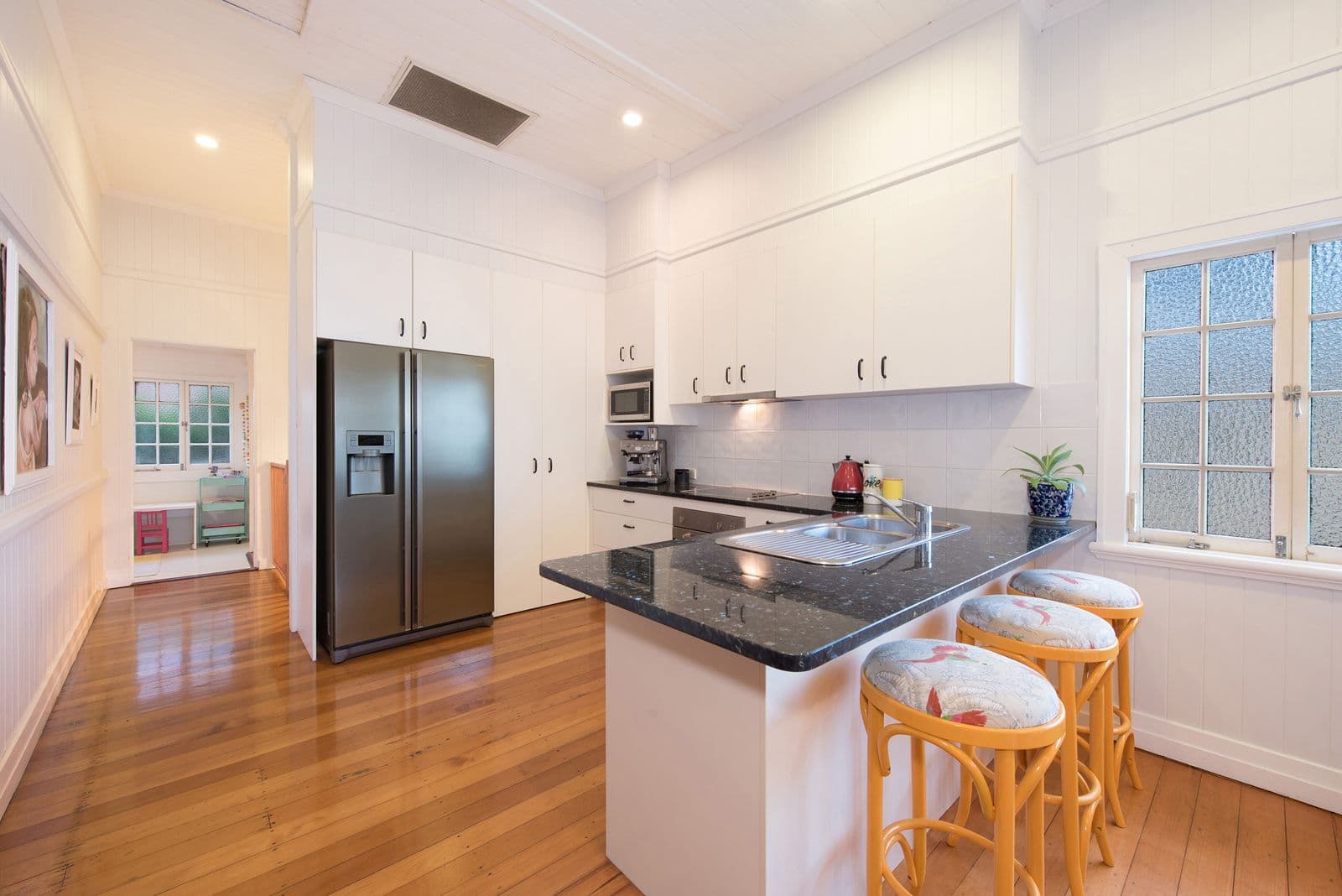 11 Denman Street, GREENSLOPES QLD 4120, Greenslopes - Thumbnail 7