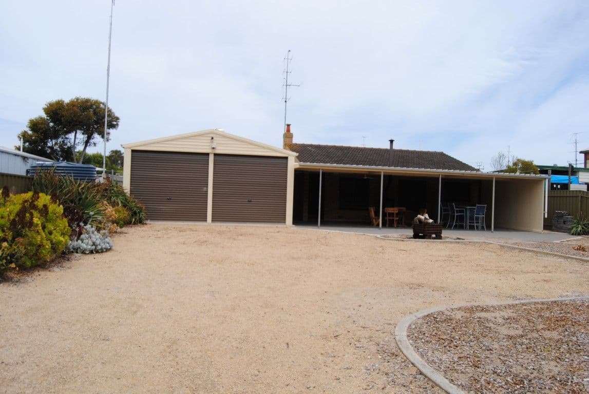 4 Spearfelt Street, Kurunjang VIC 3337, Kurunjang - Thumbnail 2