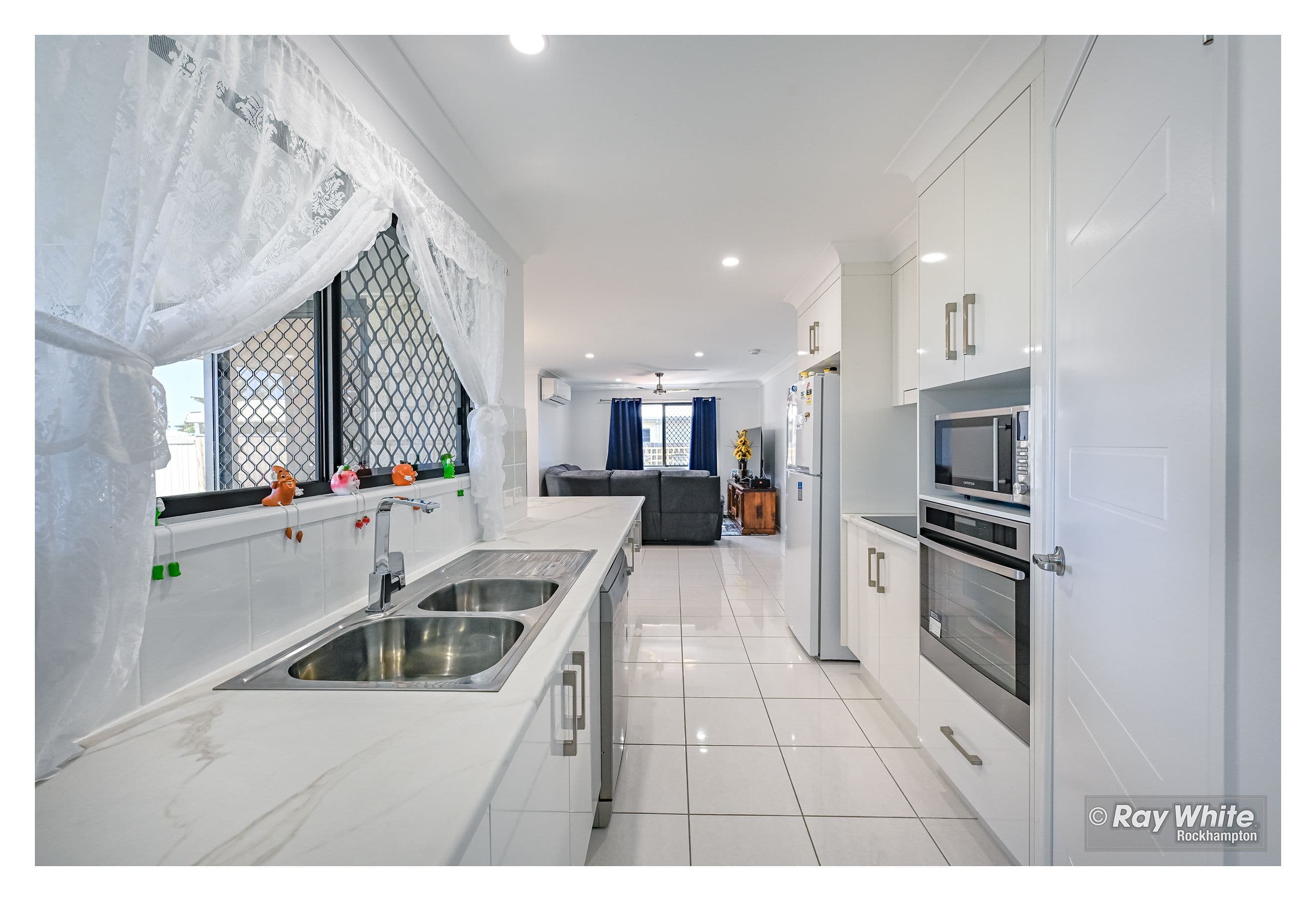 12 Foxglove Avenue, Norman Gardens QLD 4701, Norman Gardens - Thumbnail 2