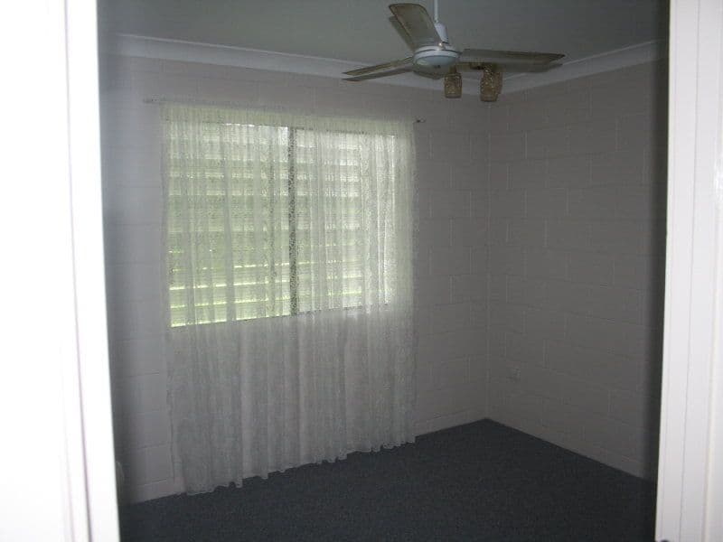 90 Mystic Avenue, BALGAL BEACH QLD 4816, Balgal Beach - Thumbnail 4