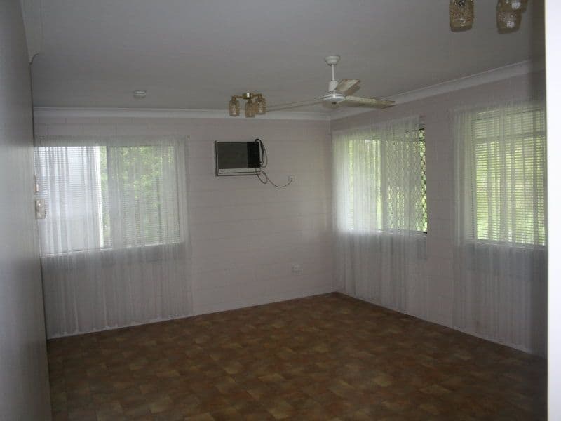 90 Mystic Avenue, BALGAL BEACH QLD 4816, Balgal Beach - Thumbnail 6