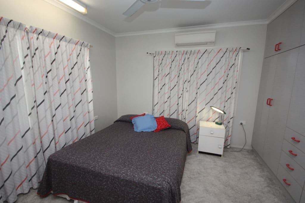6 Fifteenth Avenue, HOME HILL QLD 4806, Home Hill - Thumbnail 7