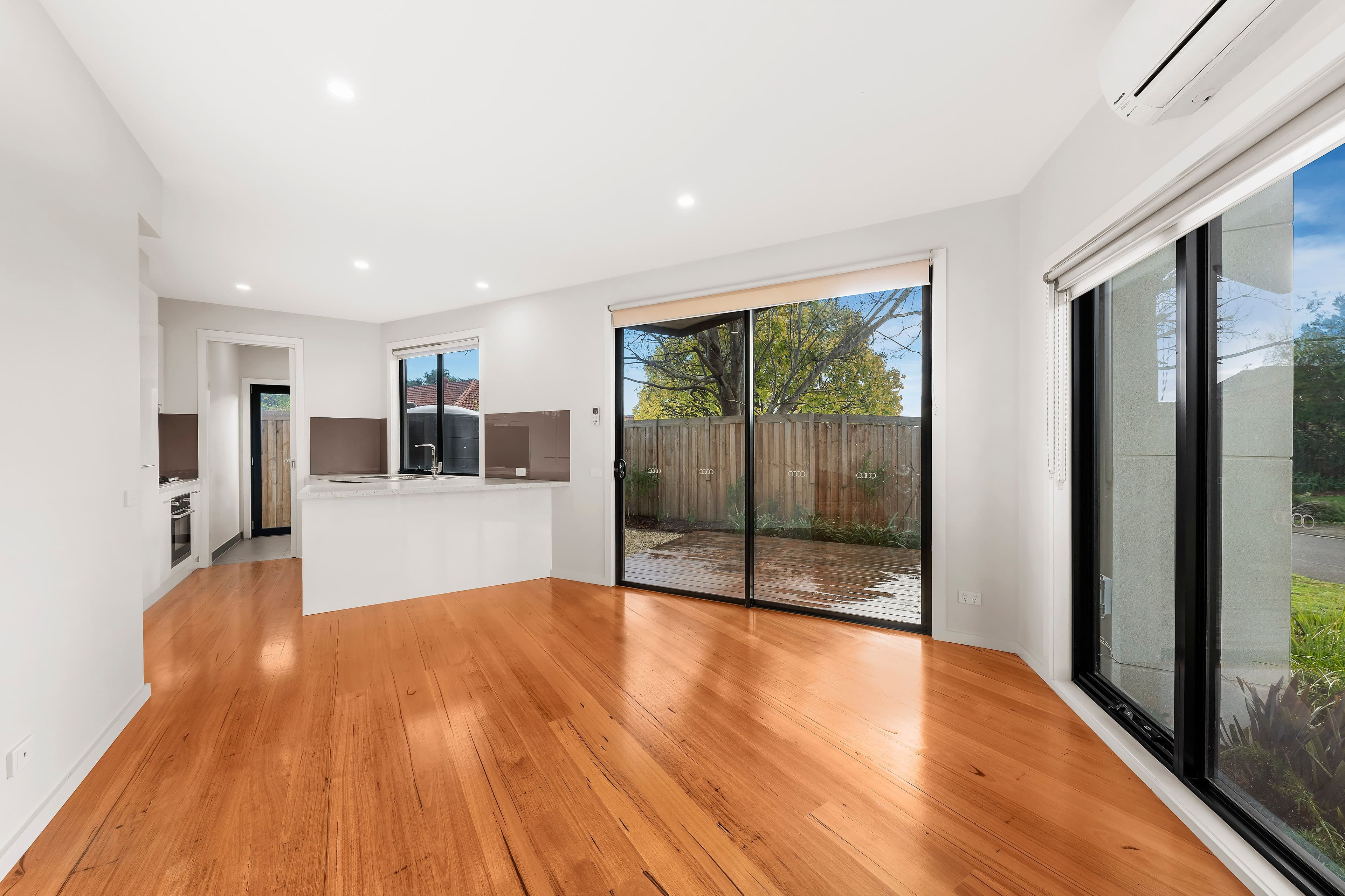 1 Mersey Close, Rowville VIC 3178, Rowville - Thumbnail 3