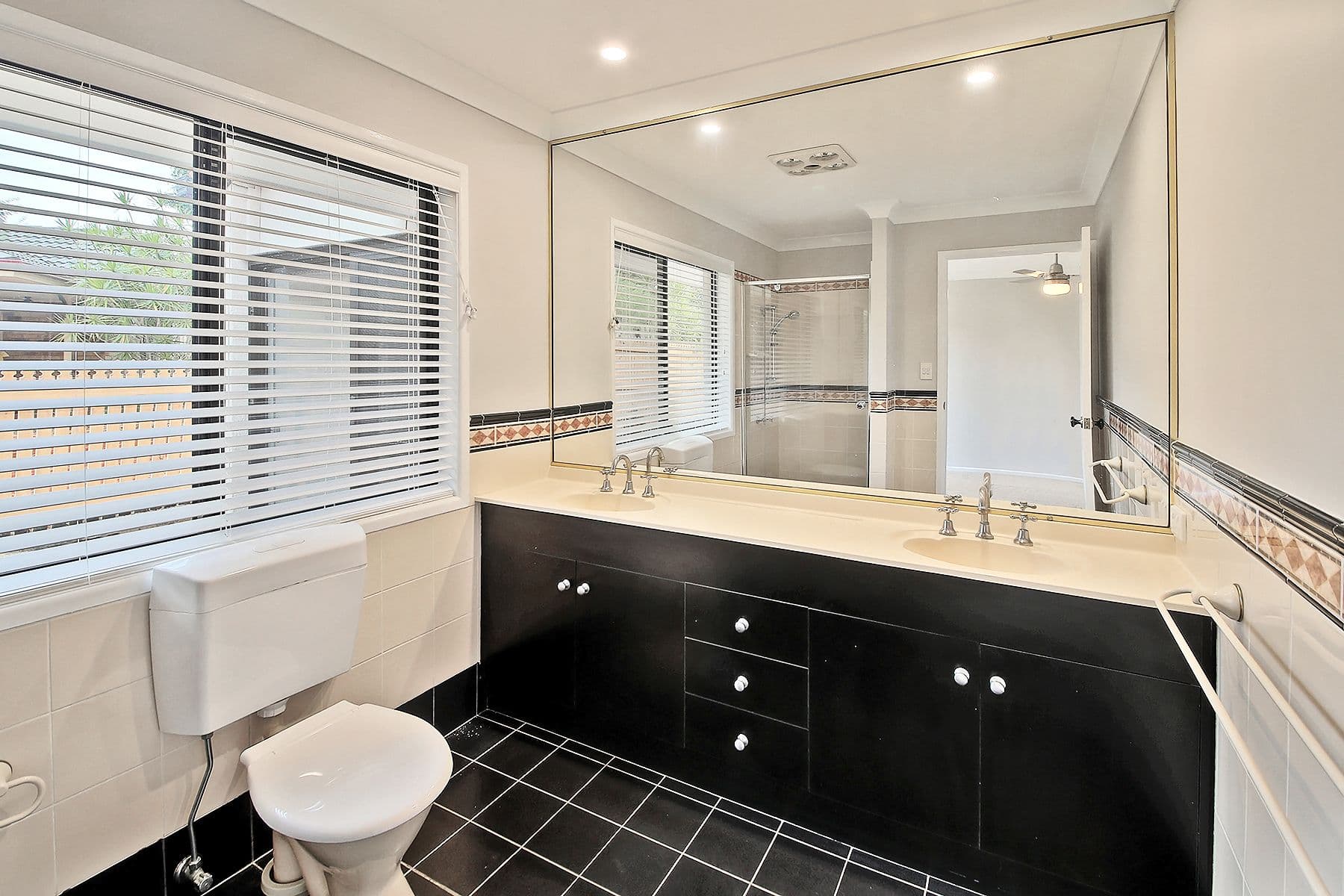 10 Lydstep Court, Carindale QLD 4152, Carindale - Thumbnail 7