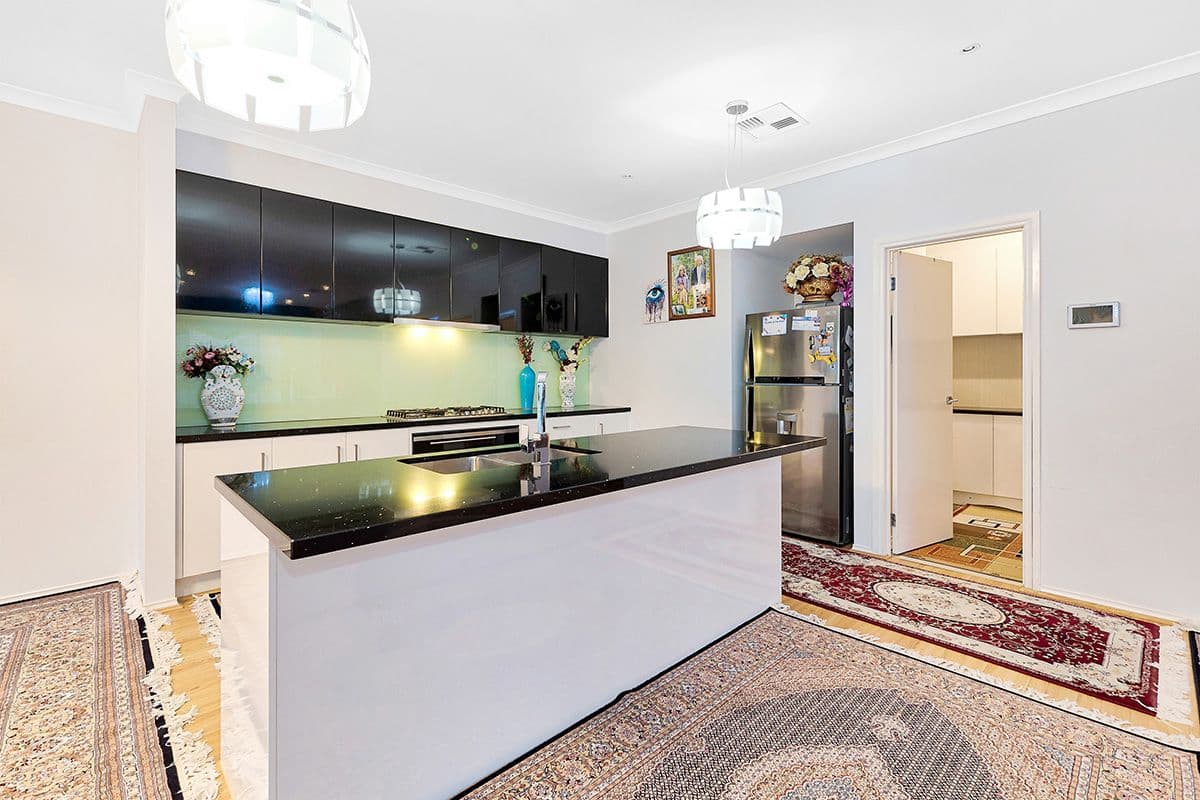 40 Canmore Street, Cranbourne East VIC 3977, Cranbourne East - Thumbnail 6