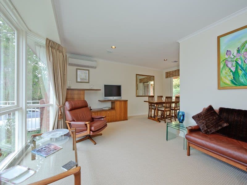 227 Station Street, BOX HILL SOUTH VIC 3128, Box Hill South - Thumbnail 2