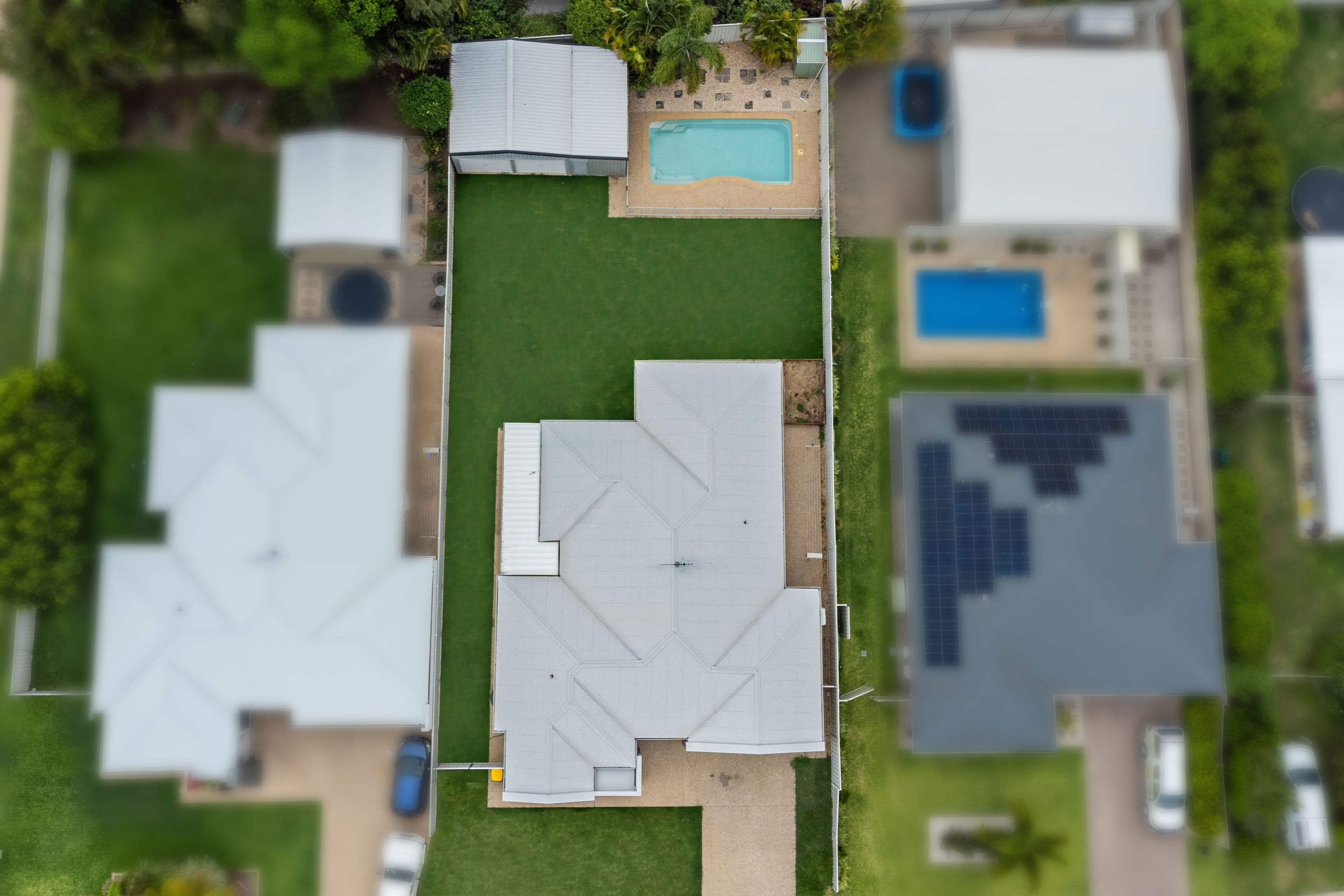 30 Desgrand Street, Emerald QLD 4720, Emerald - Thumbnail 2