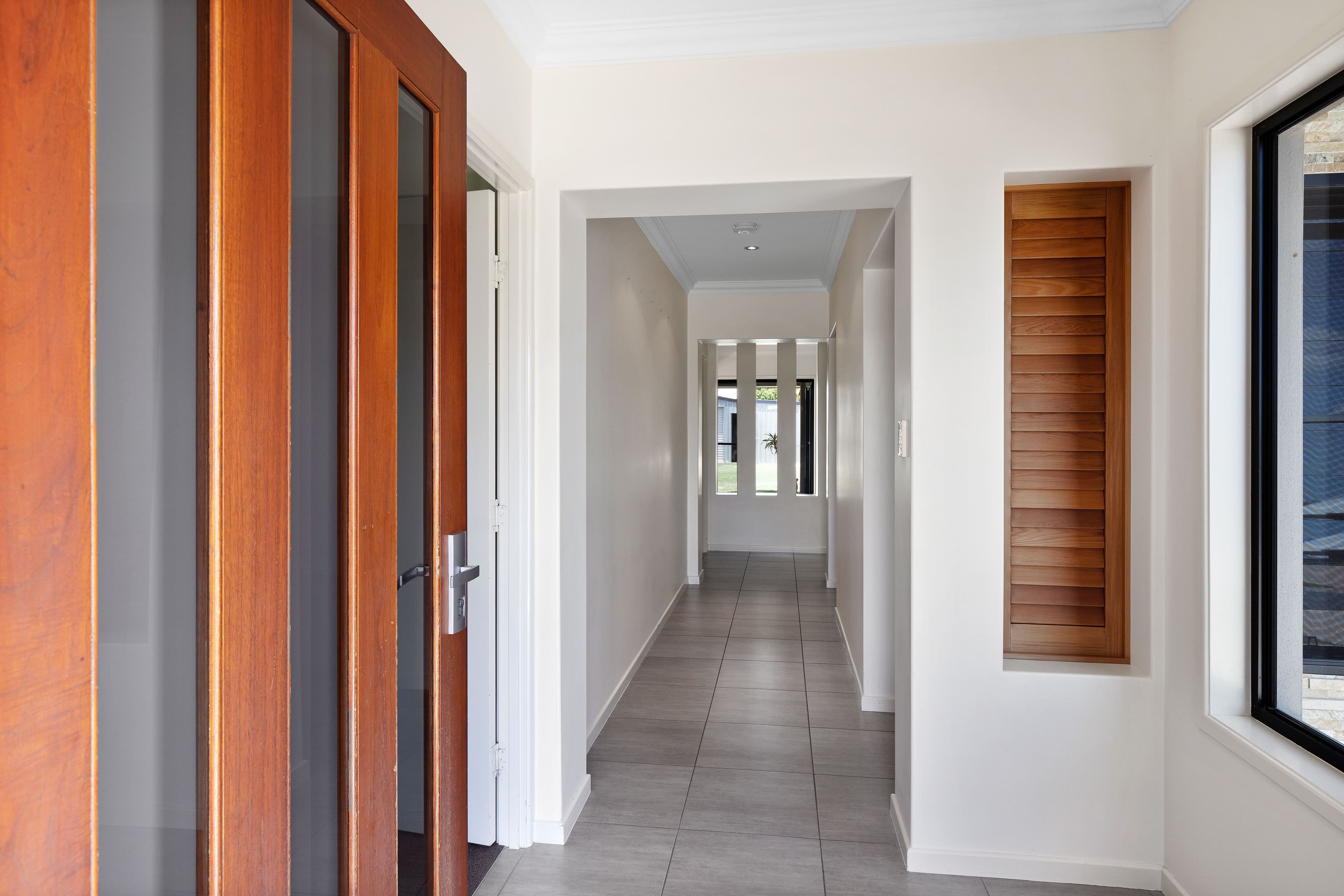 30 Desgrand Street, Emerald QLD 4720, Emerald - Thumbnail 4