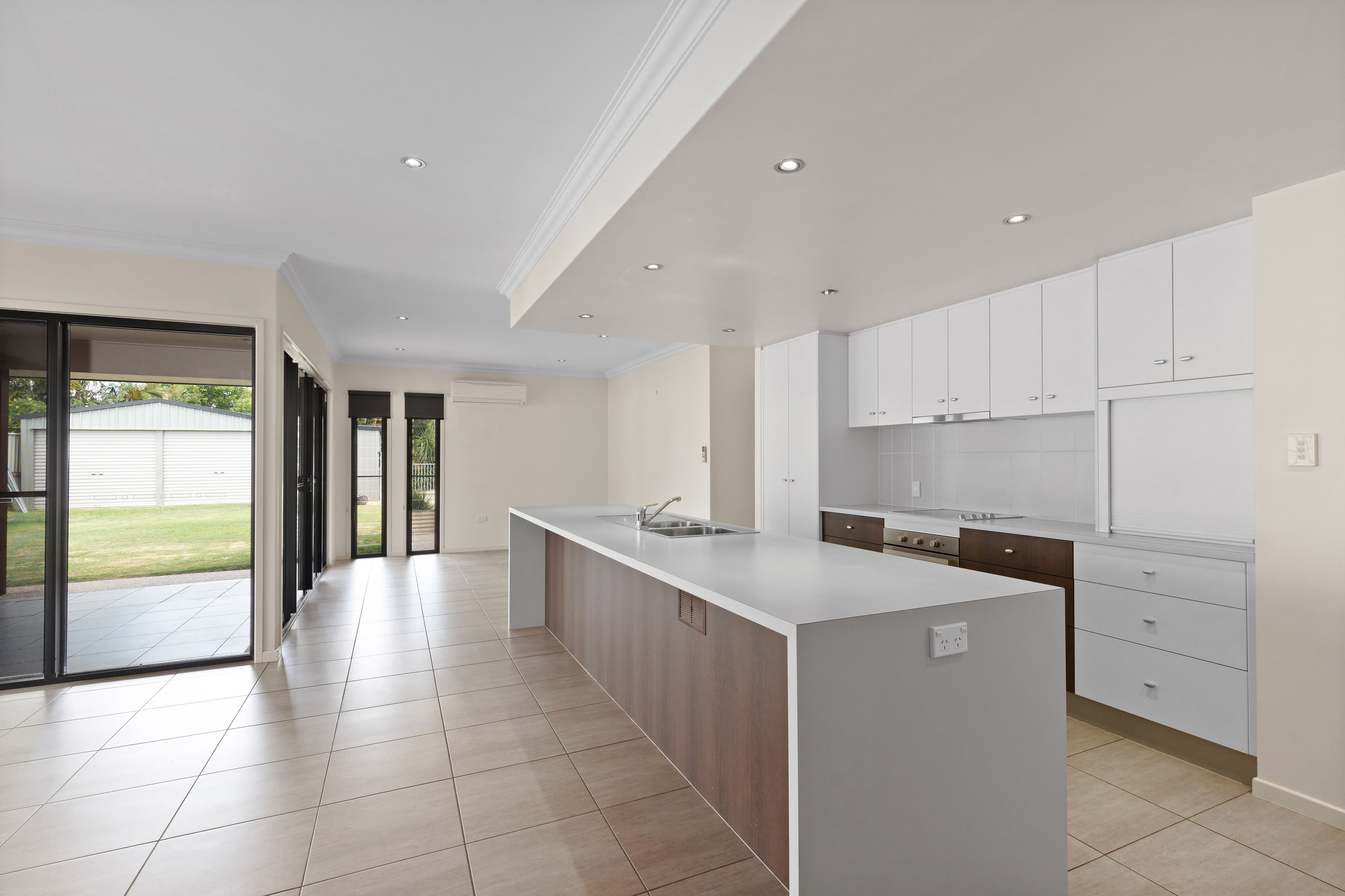 30 Desgrand Street, Emerald QLD 4720, Emerald - Thumbnail 5