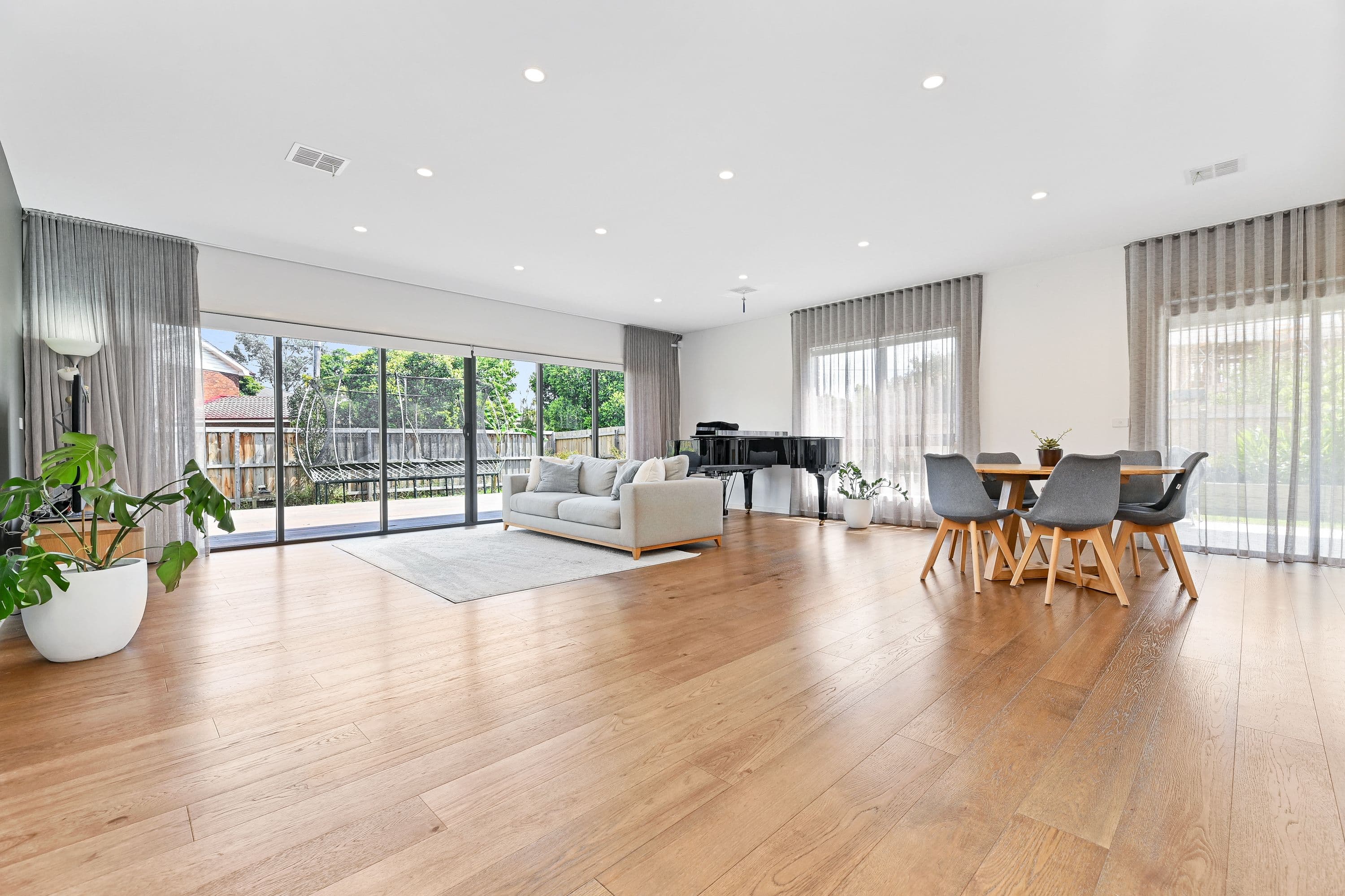 8 Caspian Place, Woronora Heights, Woronora Heights - Thumbnail 3