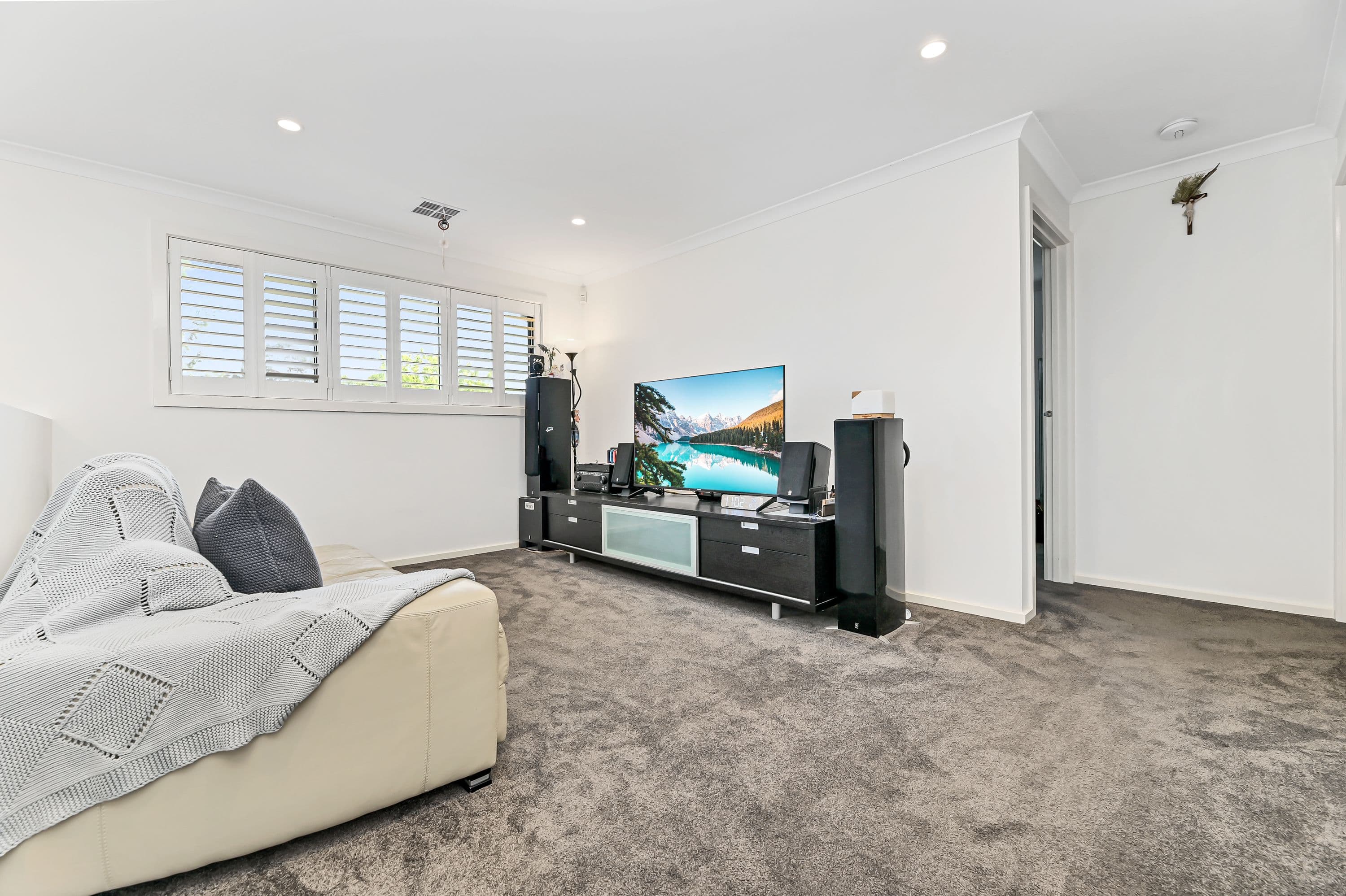 8 Caspian Place, Woronora Heights, Woronora Heights - Thumbnail 8