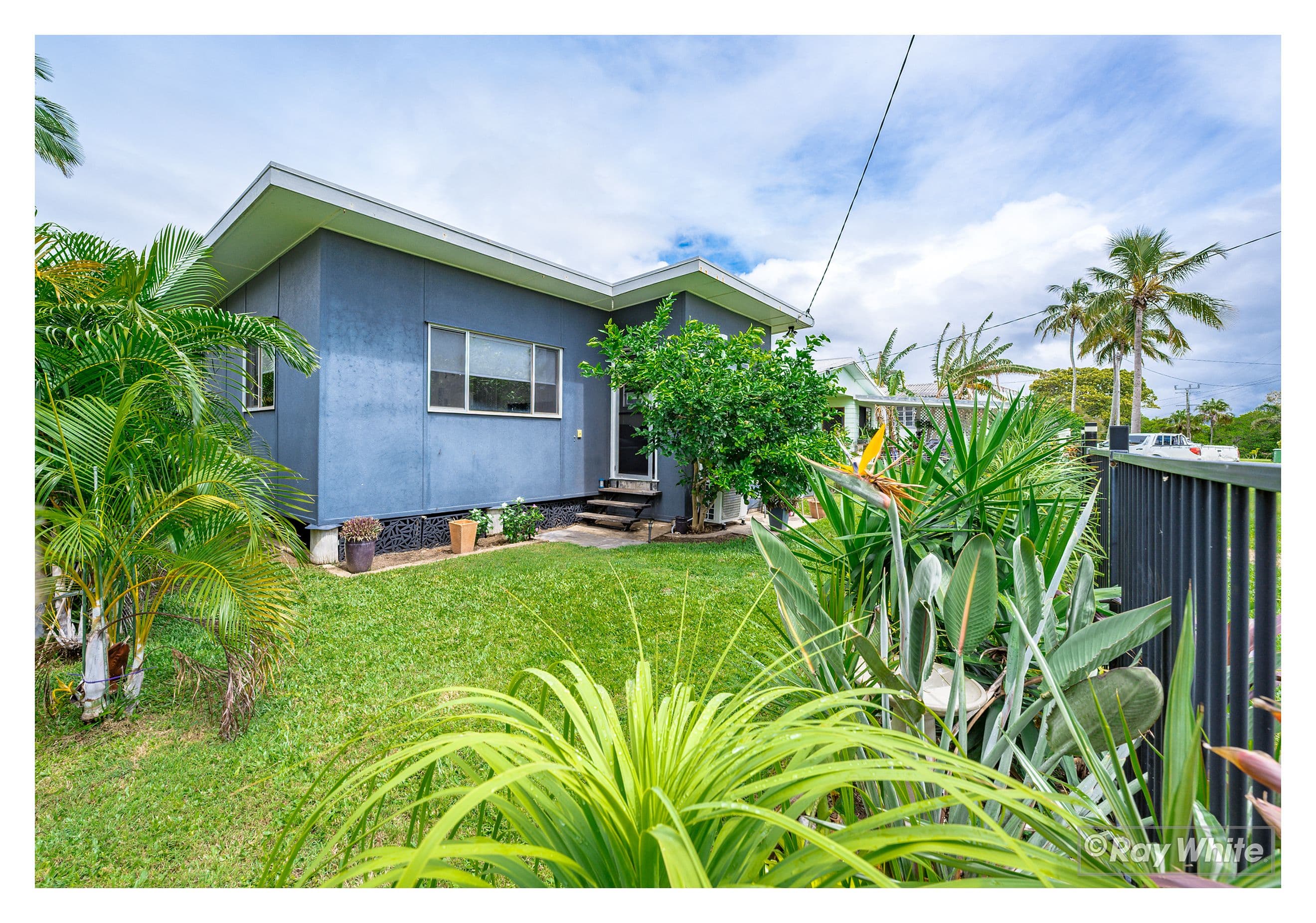 8 Meadow Street, Keppel Sands QLD 4702, Keppel Sands - Image 1