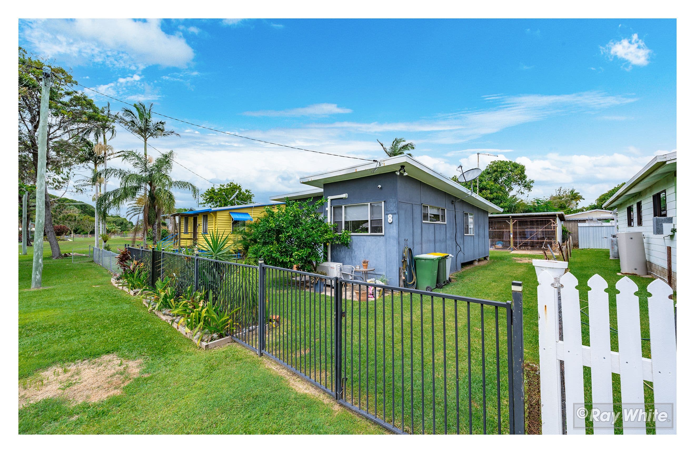 8 Meadow Street, Keppel Sands QLD 4702, Keppel Sands - Thumbnail 2