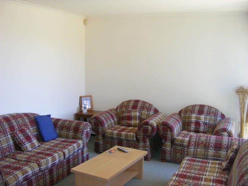 10 Aramon Close, EDENSOR PARK NSW 2176, Edensor Park - Thumbnail 2