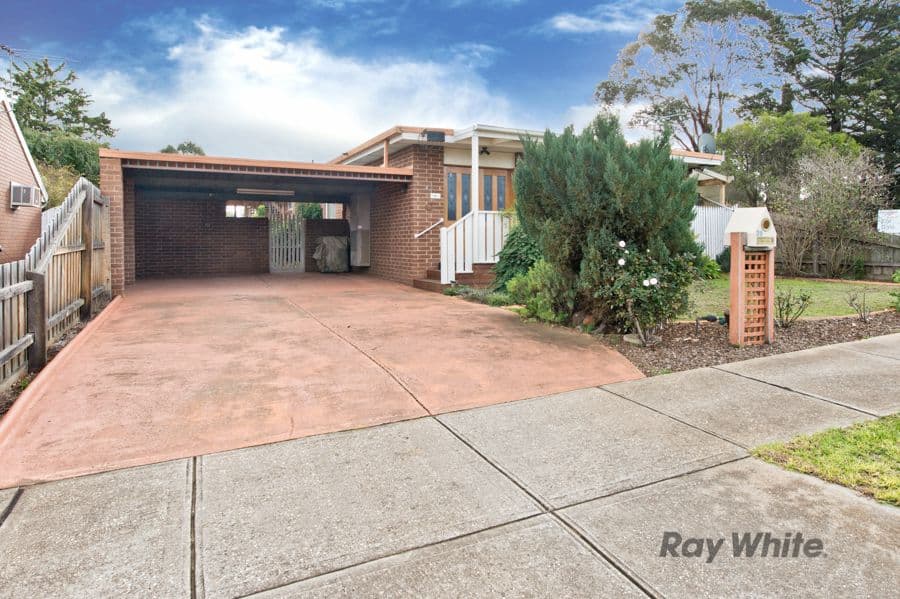 35 Tamar Drive, Melton South VIC 3338, Melton South - Thumbnail 2